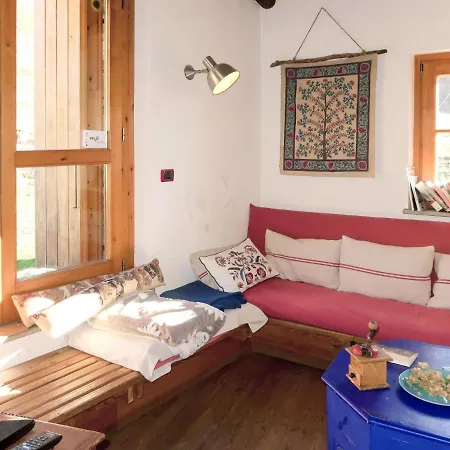 Сasa de vacaciones Locazione Turistica Maison De Suis - Vou302